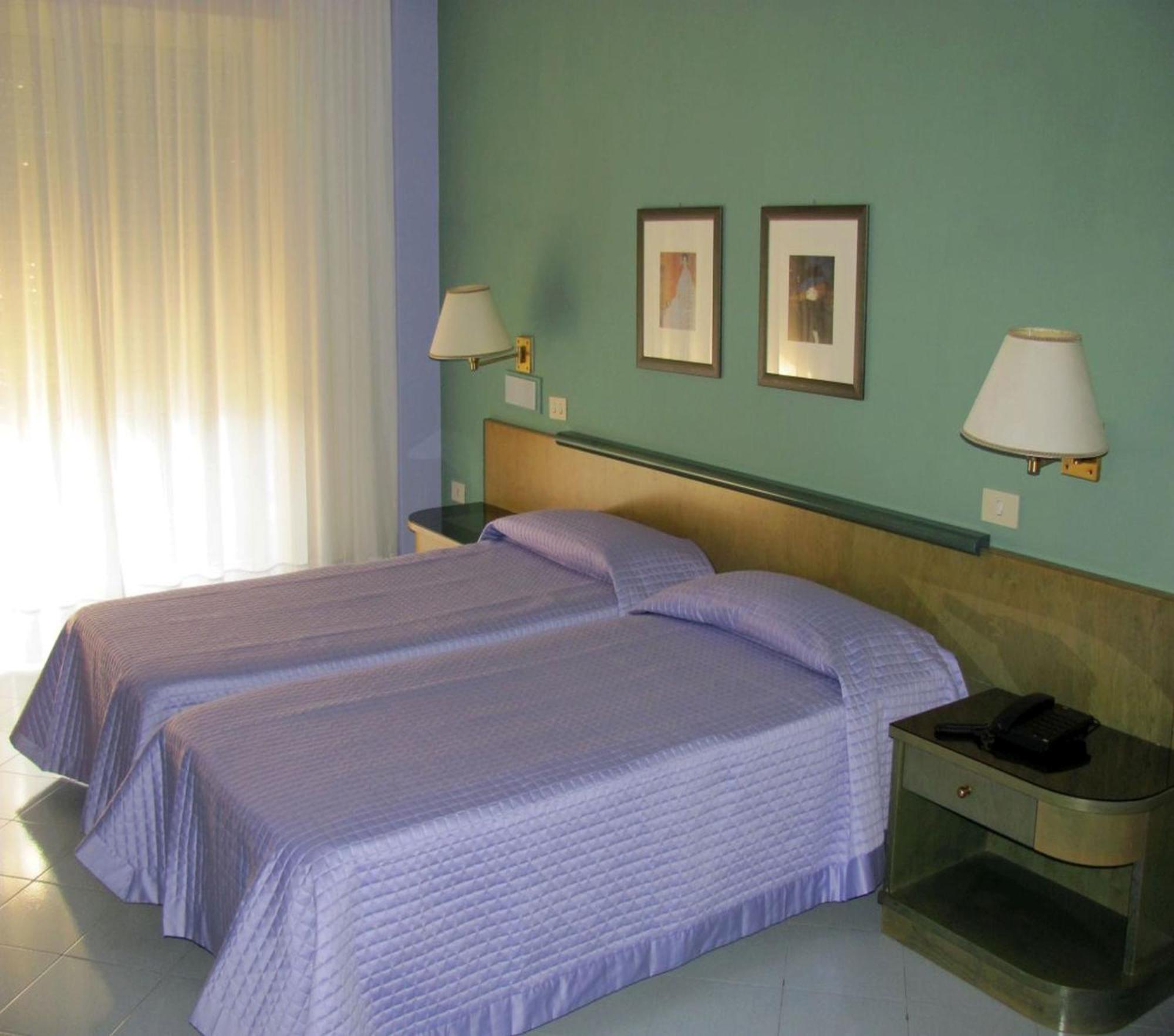 קסטלמרה די סטביה Hotel Dei Congressi חדר תמונה