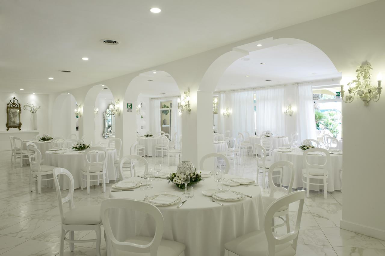 קסטלמרה די סטביה Hotel Dei Congressi מראה חיצוני תמונה